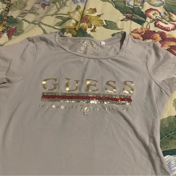 Guess Women’s Tee-Like New Small - Picture 3 of 3